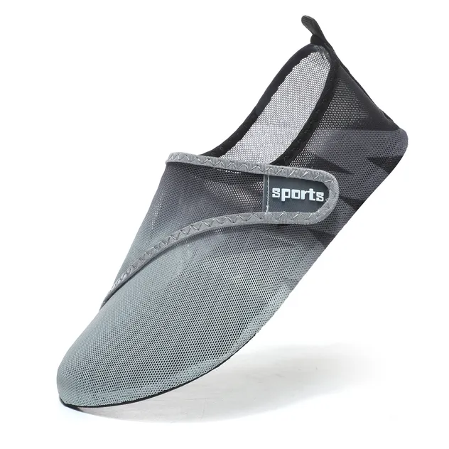 Customizable Slip-on Breathable Rubber Midsole Shoes for Active Men