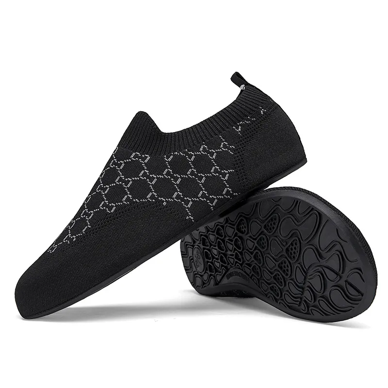 Breathable Rubber Sole Beach Shoes for Men - Model No. 2514-1