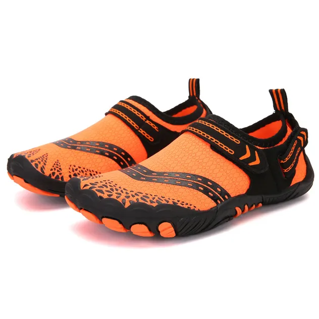 Breathable Slip-on Women's Aqua Shoes Lightweight Customizable Logo