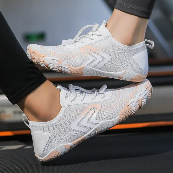 Durable Cemented Sole Lightweight Running Shoes with Custom Logo