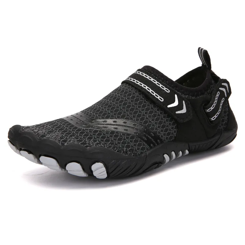 Breathable Slip-on Women's Aqua Shoes Lightweight Customizable Logo