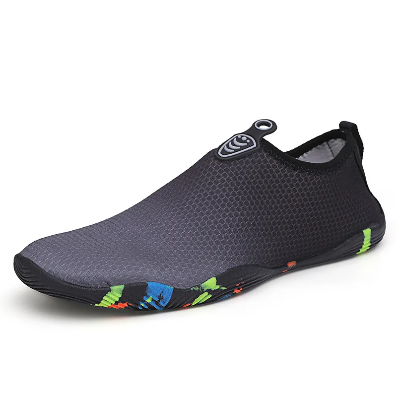 Men/Women Water Shoes Running Tennis Shoes Slip on Gym Women Sneakers Walking Lightweight Breathable Shoes Beach Shoes