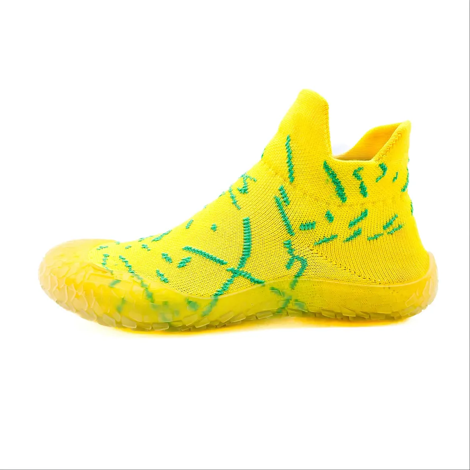 Barefoot Shoes Water Shoes Men Women Beach Swim Aqua Barefoot Ultra-Light Indoor Shoes with Drainage Holes, Silent &amp; Perfect for Yoga