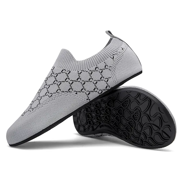 Breathable Rubber Sole Beach Shoes for Men - Model No. 2514-1